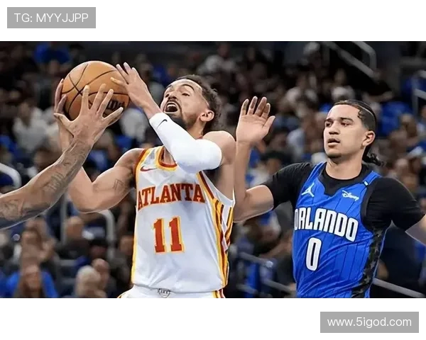 勇士与火箭激战10月18日NBA赛场精彩对决引发球迷热议