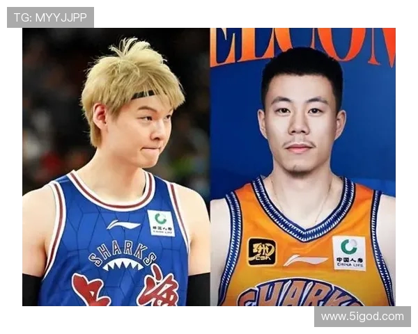 四川男篮与上海队激战正酣谁能在这场对决中笑到最后