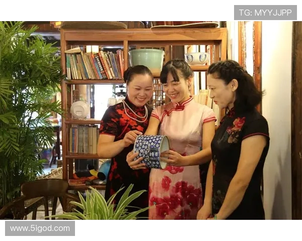 塔什干棉农与汽车城的对决：传统农业与现代工业的碰撞与融合